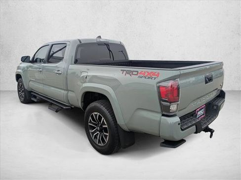 Used 2022 Toyota Tacoma TRD Sport w/ Technology Package AWD/4WD image 8