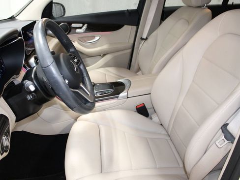Used 2022 Mercedes-Benz GLC 300 4MATIC image 31