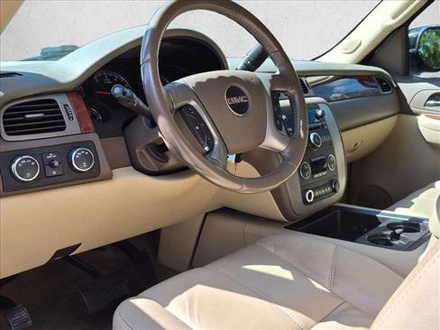 Used 2009 GMC Yukon SLT AWD/4WD image 9