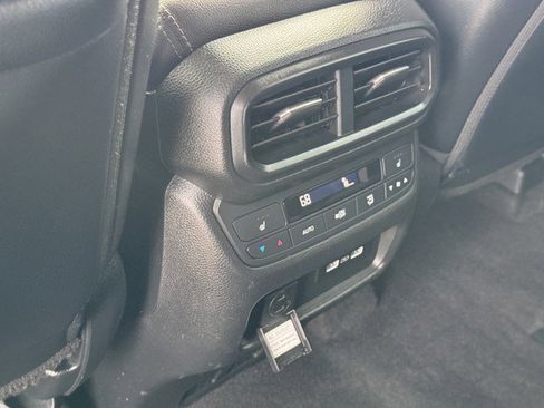 Used 2023 Honda Pilot Elite image 17