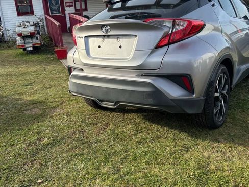 Used 2018 Toyota C-HR XLE image 14