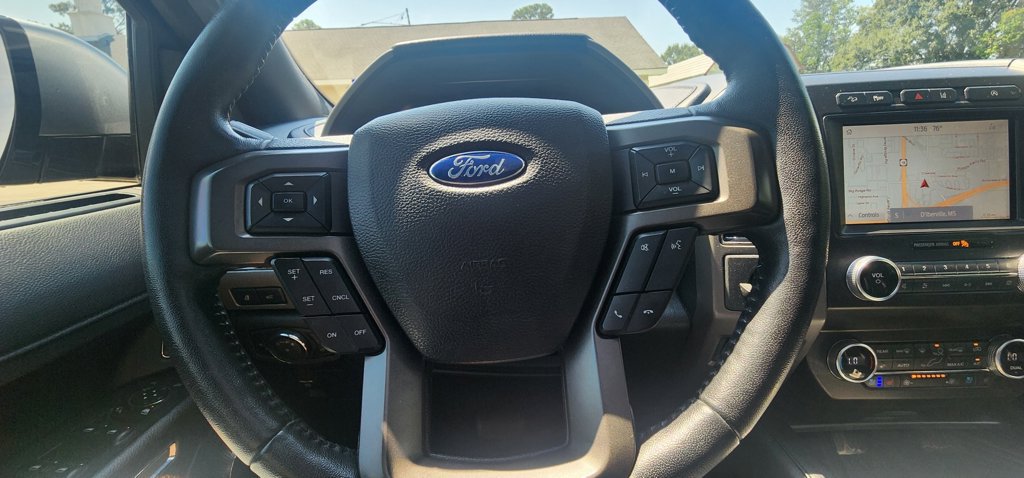 Used 2020 Ford Expedition XLT w/ Equipment Group 202A AWD/4WD image 38