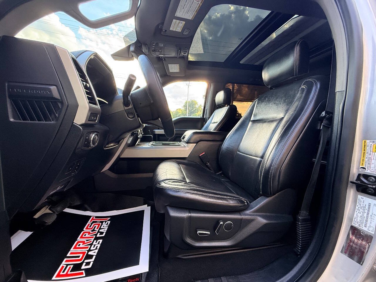 Used 2019 Ford F250 Lariat w/ Lariat Ultimate Package AWD/4WD image 21