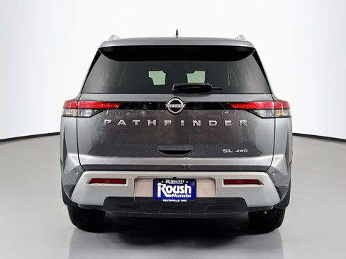 Used 2025 Nissan Pathfinder SL AWD/4WD image 6