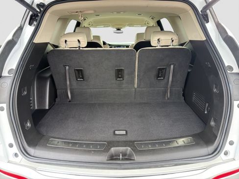 Used 2023 Buick Enclave Essence FWD image 20