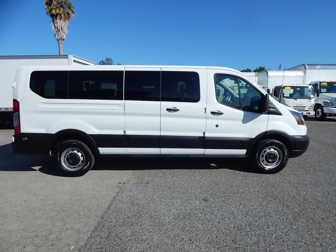 Used 2018 Ford Transit 350 XL RWD image 9