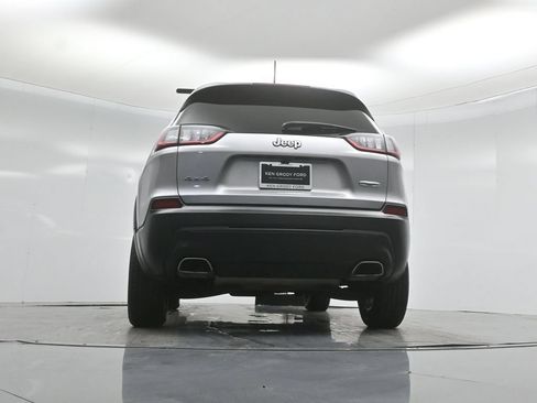 Used 2019 Jeep Cherokee Latitude w/ Popular Appearance Group AWD/4WD image 45
