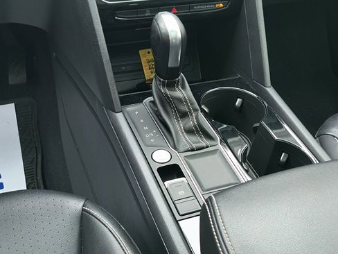 Used 2022 Volkswagen Atlas SE image 20