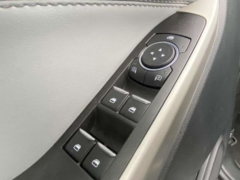 Certified 2022 Ford Explorer XLT w/ Equipment Group 202A image 22