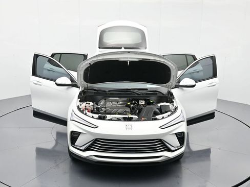 Used 2024 Buick Envista Preferred w/ Convenience II Package image 44