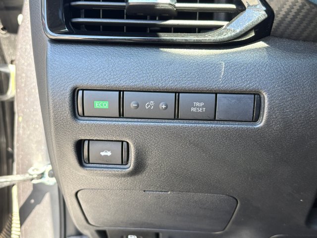 Used 2024 Nissan Sentra SV w/ All-Weather Package FWD image 23