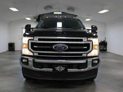 Used 2020 Ford F250 Lariat w/ Lariat Ultimate Package image 3