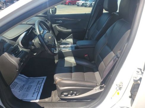 Used 2016 Chevrolet Impala LTZ FWD image 5