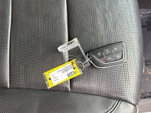 Used 2023 Cadillac Escalade Premium Luxury image 37