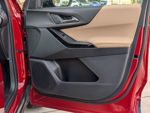 New 2026 Chevrolet Equinox ACTIV w/ Convenience Package III image 19