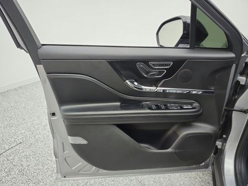 Used 2023 Lincoln Corsair FWD w/ Equipment Group 101A image 14