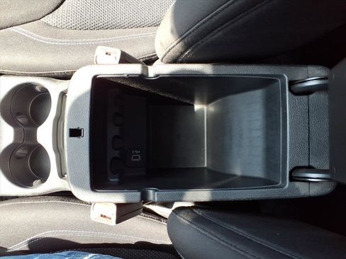 Used 2021 Jeep Cherokee Latitude image 14