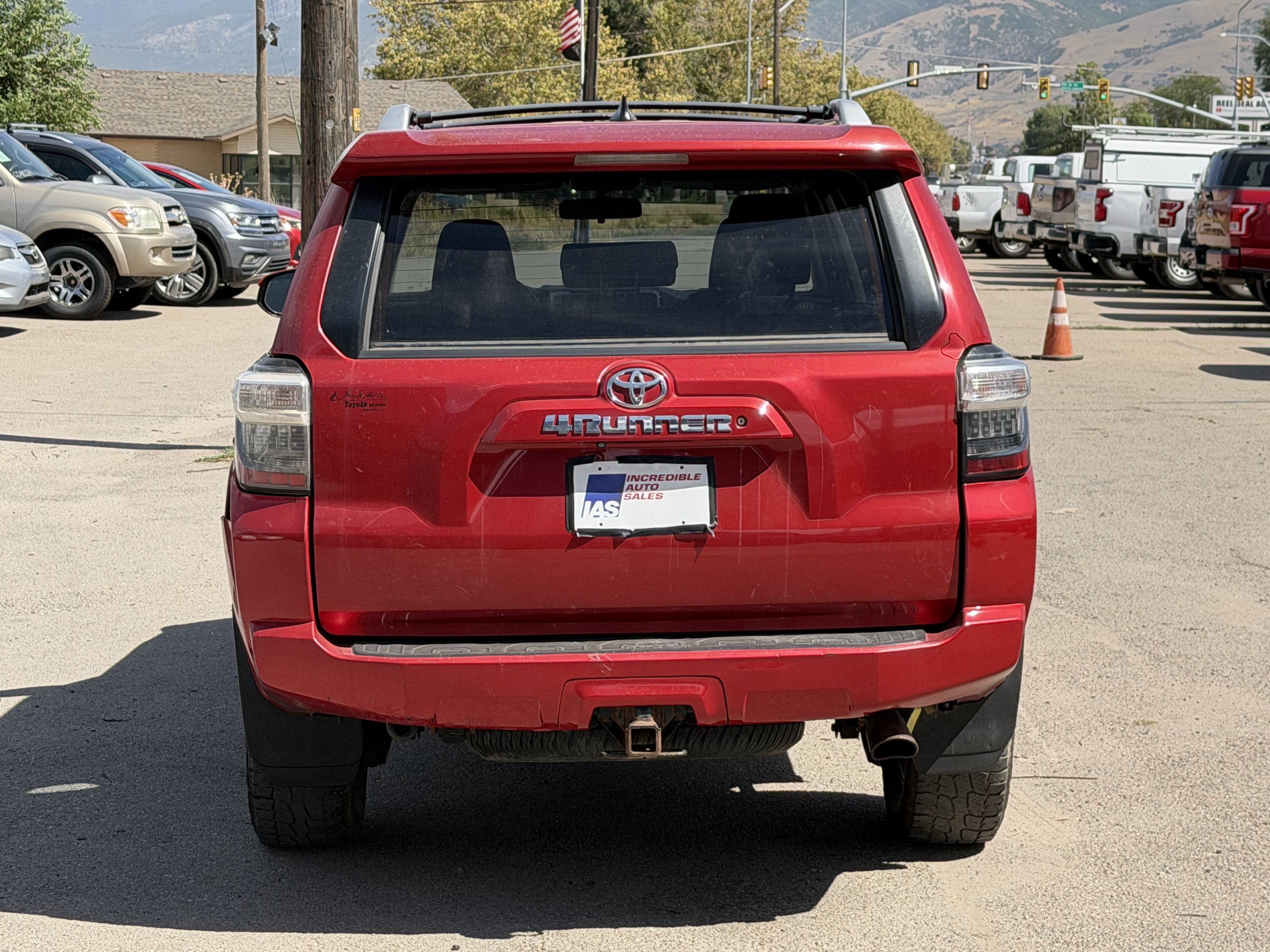 Used 2016 Toyota 4Runner SR5 AWD/4WD image 5