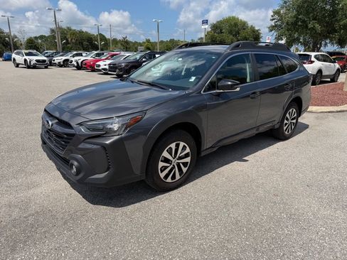 Used 2024 Subaru Outback Premium AWD/4WD image 12