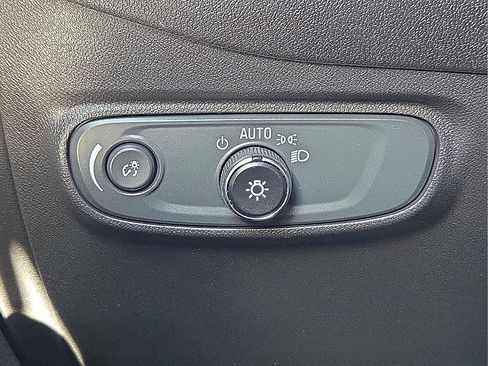 Used 2024 Chevrolet Equinox LT image 20