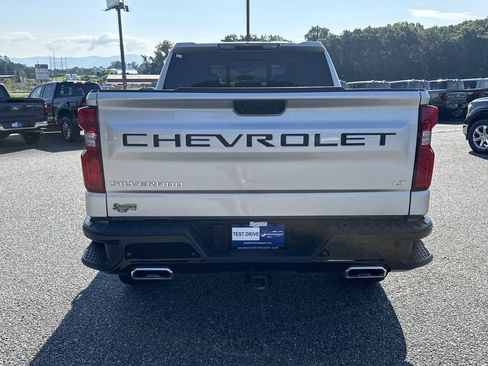Used 2022 Chevrolet Silverado 1500 LT Trail Boss w/ LT Trail Boss Premium Package AWD/4WD image 6