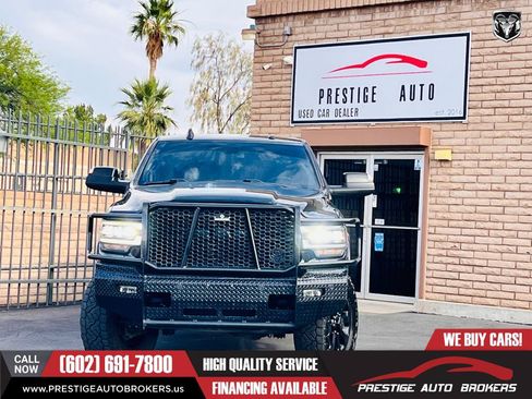 Used 2020 RAM 2500 Laramie w/ Night Edition AWD/4WD image 3