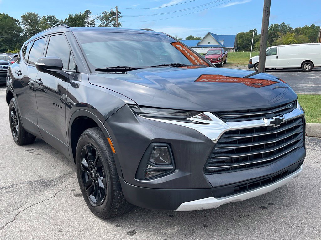 Used 2022 Chevrolet Blazer LT FWD image 2