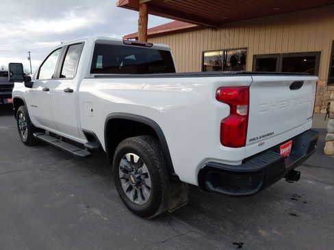 Used 2024 Chevrolet Silverado 2500 Custom w/ Custom Convenience Package AWD/4WD image 8