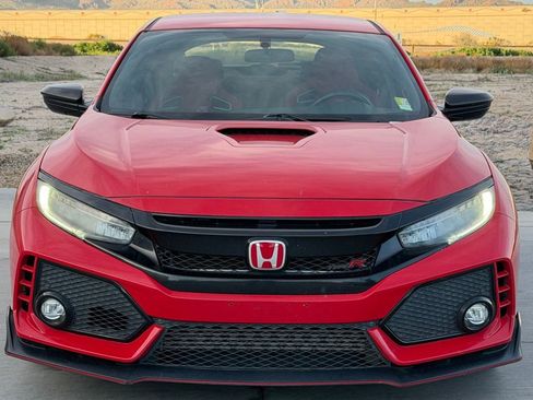 Used 2018 Honda Civic Type R image 4