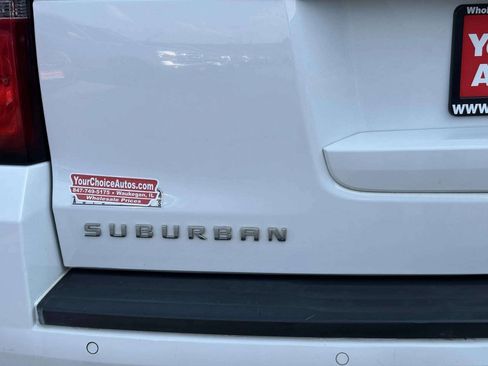 Used 2019 Chevrolet Suburban LT AWD/4WD image 42
