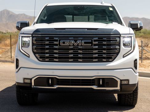 Used 2023 GMC Sierra 1500 Denali Ultimate AWD/4WD image 8