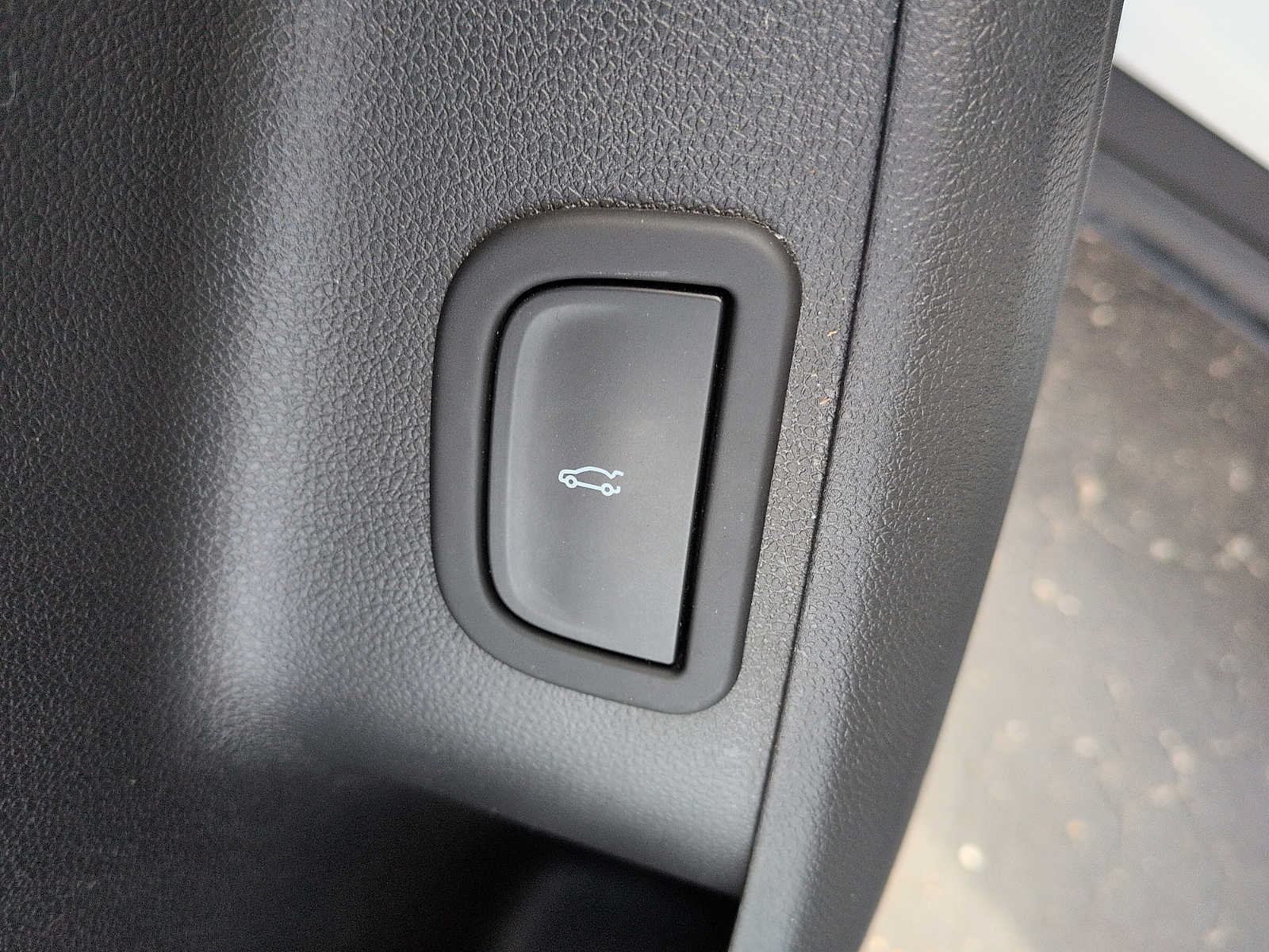 Used 2026 Chevrolet Traverse LT FWD image 16