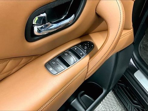 Used 2022 INFINITI QX80 Sensory w/ Cargo Package AWD/4WD image 33