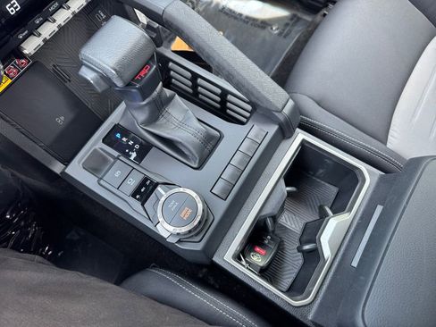 Used 2024 Toyota Tacoma TRD Sport AWD/4WD image 22