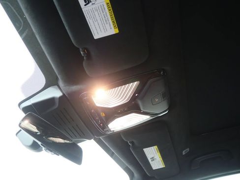 New 2026 BMW X7 xDrive40i w/ M Sport Package AWD/4WD image 22