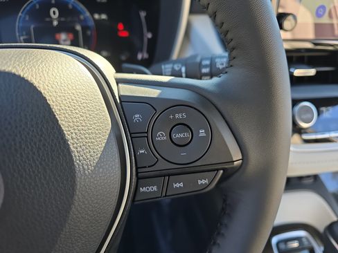 Certified 2025 Toyota Corolla XSE image 19