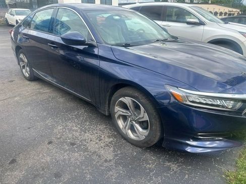 Used 2019 Honda Accord EX image 1