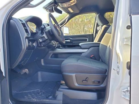 Used 2025 RAM 3500 Big Horn image 8