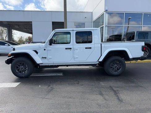 New 2026 Jeep Gladiator Sport image 4