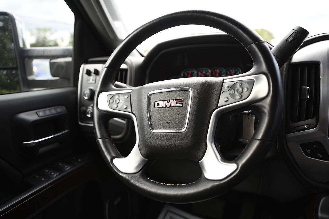 Used 2019 GMC Sierra 3500 SLT w/ Duramax Plus Package AWD/4WD image 17