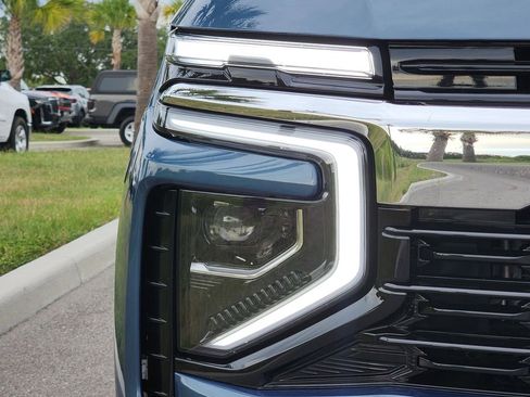 Used 2025 Chevrolet Tahoe LS AWD/4WD image 10