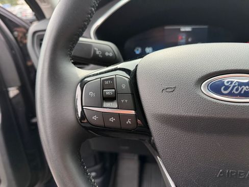 Used 2023 Ford Escape Platinum w/ Premium Technology Package AWD/4WD image 15