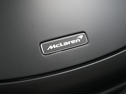 Used 2024 McLaren 750S Spider RWD image 13