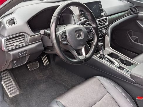 Used 2019 Honda Accord Sport image 11