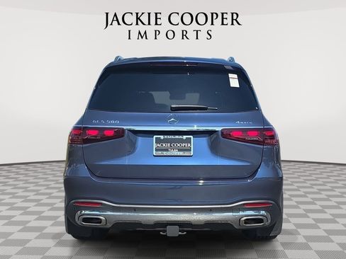 Used 2024 Mercedes-Benz GLS 580 4MATIC image 6