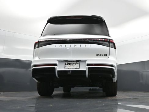 New 2026 INFINITI QX80 4WD image 44