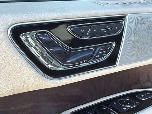 Used 2020 Lincoln Navigator Reserve w/ Luxury Package image 24