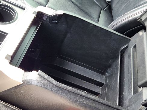 Used 2021 Ford F250 Lariat image 21