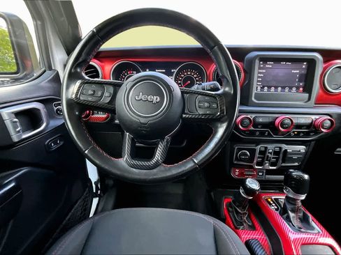 Used 2020 Jeep Wrangler Unlimited Rubicon w/ LED Lighting Group AWD/4WD image 6