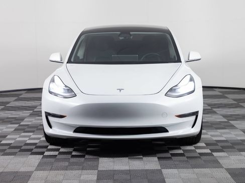 Used 2020 Tesla Model 3 Standard Range Plus RWD image 11